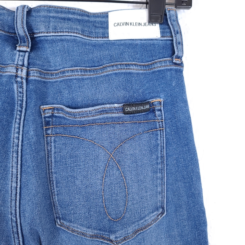 CALVIN KLEIN JEANS High-Rise Skinny Ankle Jeans - Picture 9 of 12